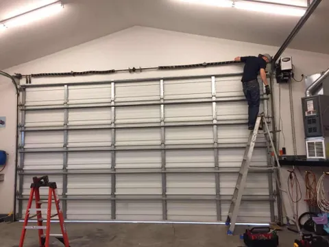 Commercial-Garage-Door-Repair-In-Sammamish-By-Elite-Garage-Gate-1024x768-477w